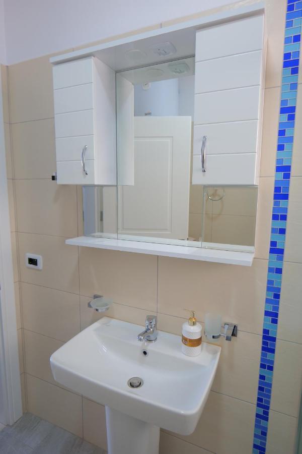 Kosta Apartments ซารานเดอ ภายนอก รูปภาพ